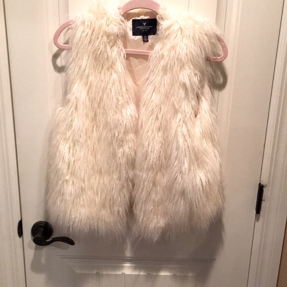 AERO S/P WHITE/IVORY FAUX FUR LONG-SHEARLING VEST. Finished Pink Lining - Picture 7 of 16